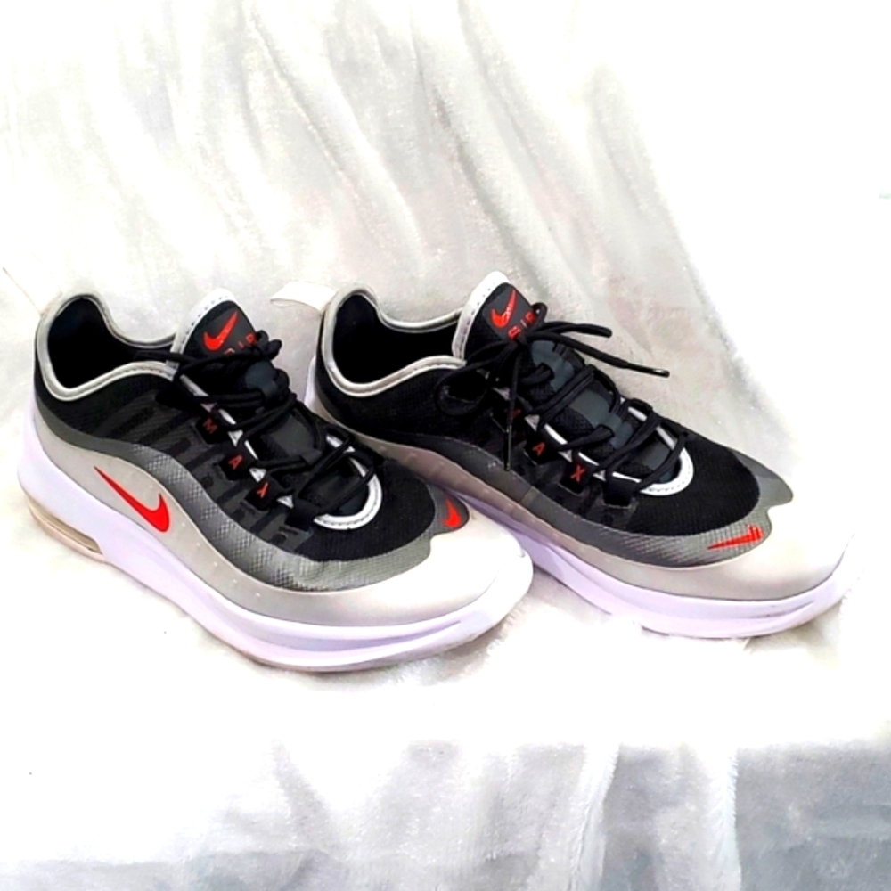 Nike AH5222-009 Air Max              women 8.5 / youth 7